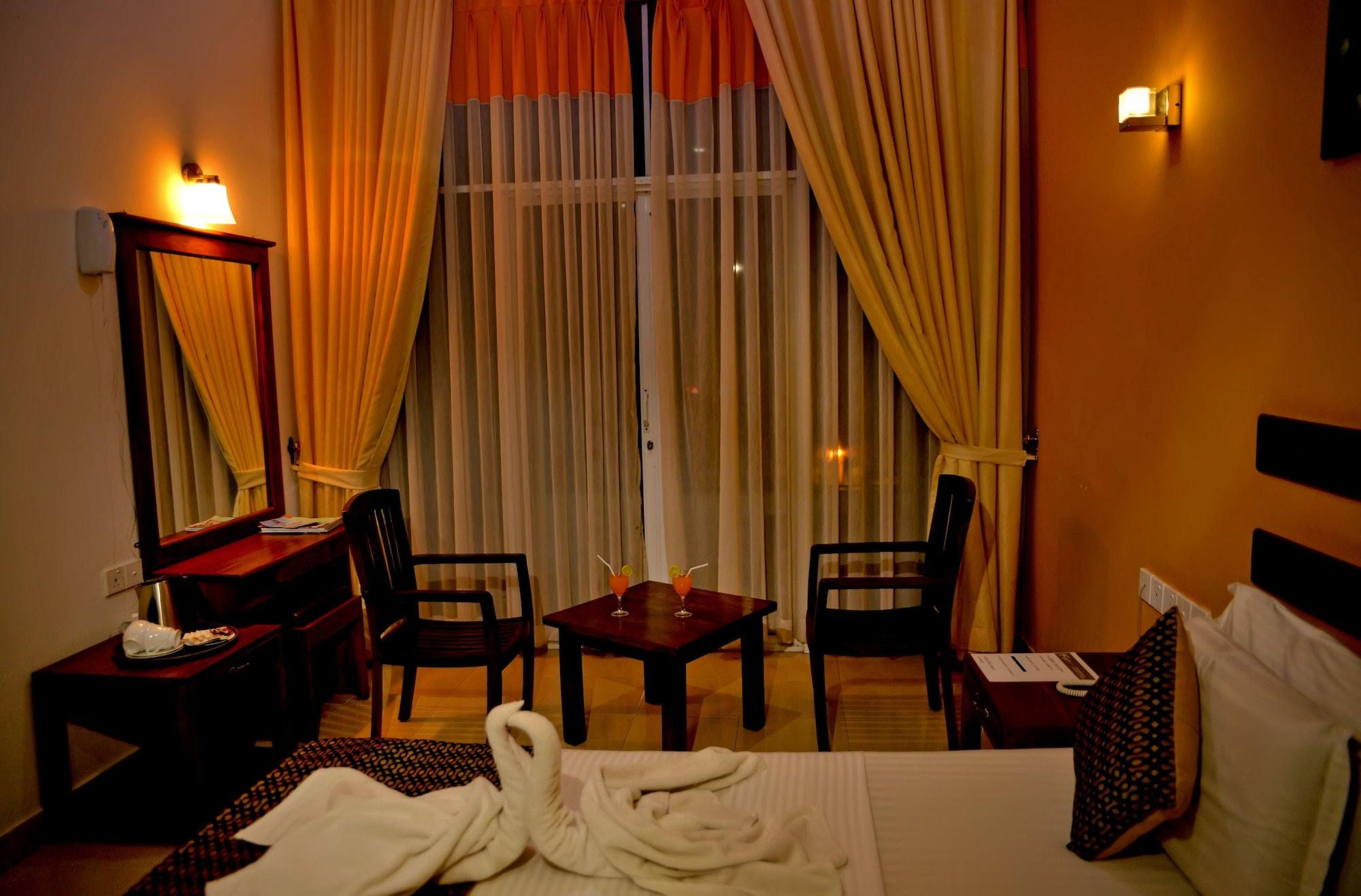 Ceylan Lodge أنرادابورام المظهر الخارجي الصورة