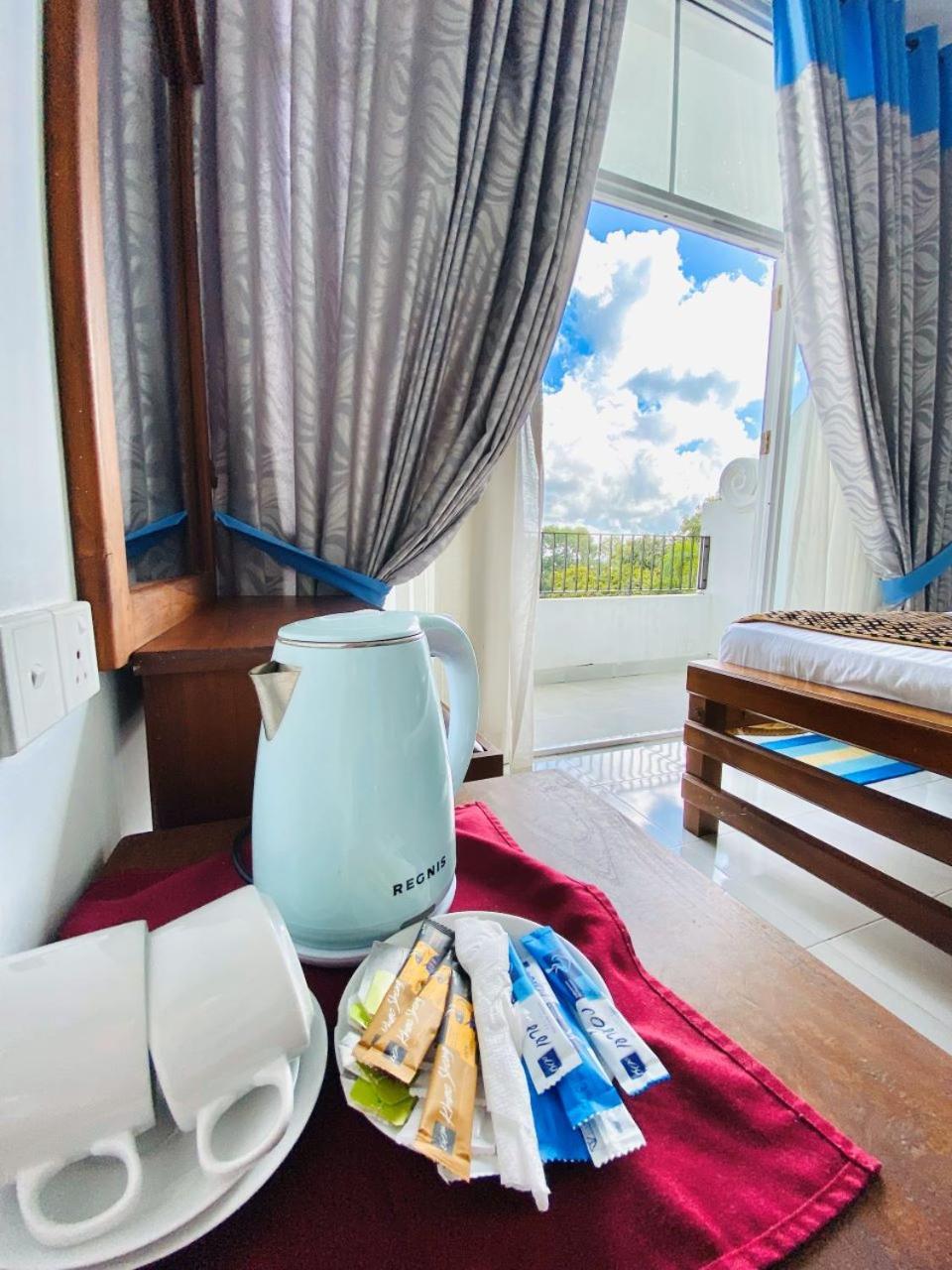 Ceylan Lodge أنرادابورام المظهر الخارجي الصورة
