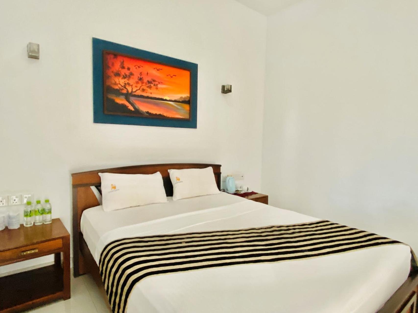 Ceylan Lodge أنرادابورام المظهر الخارجي الصورة